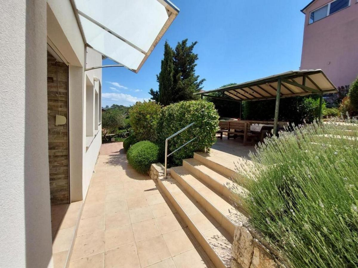 Apartments Joni Cikat Малий Лошинь Номер фото