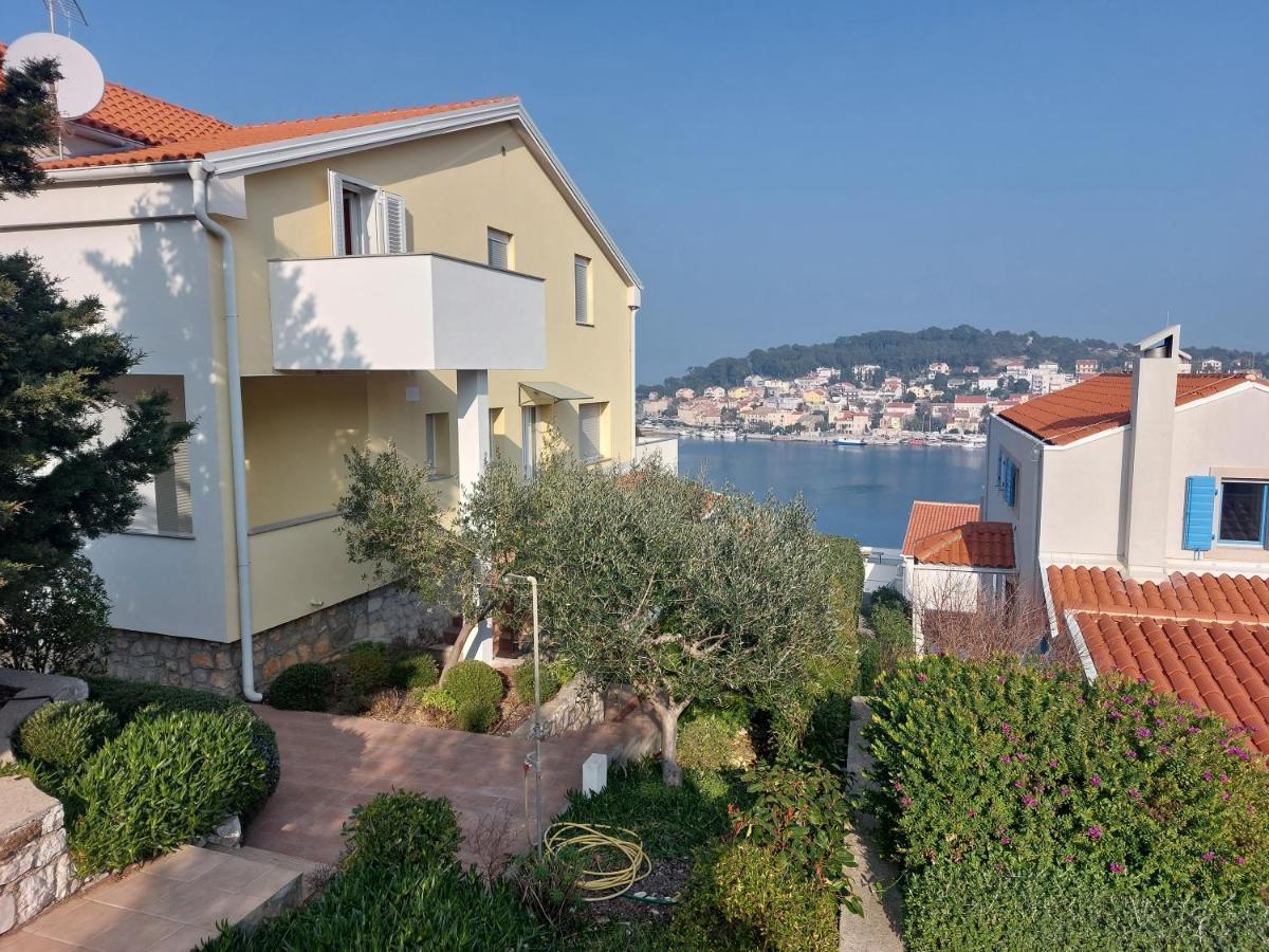 Apartments Joni Cikat Малий Лошинь Екстер'єр фото