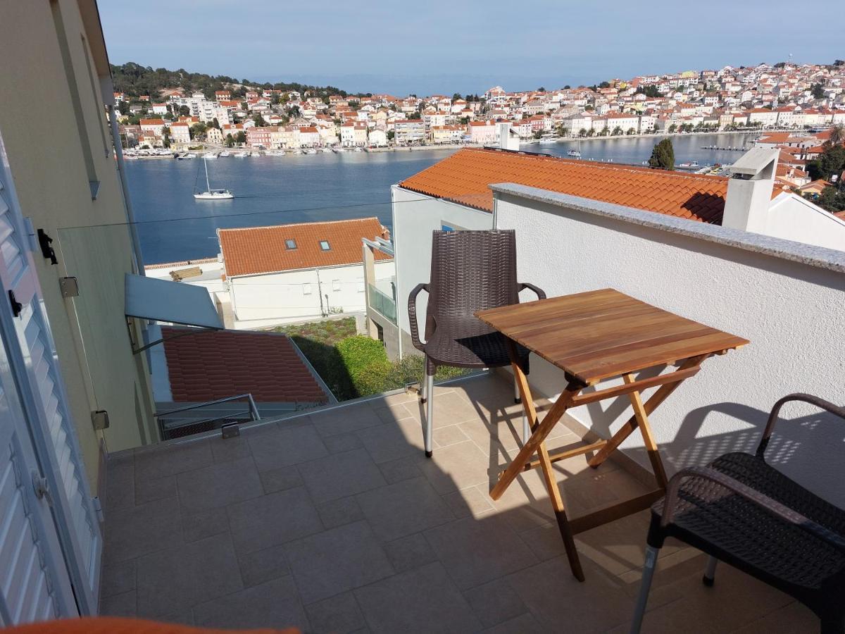 Apartments Joni Cikat Малий Лошинь Номер фото